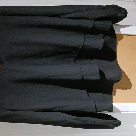 Abercrombie & Fitch Women's Sheer V-Neck Layered Blouse. Size  S - Picture 3 of 6